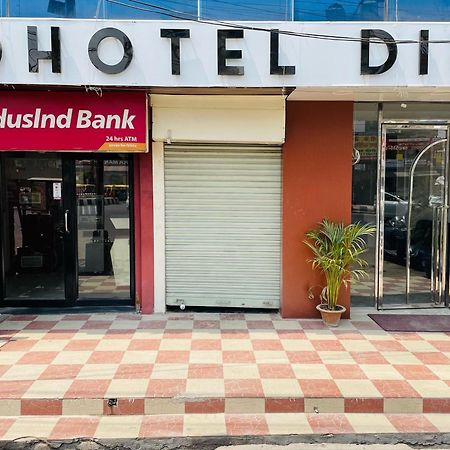 Hotel Dileep42 Lucknow Zewnętrze zdjęcie