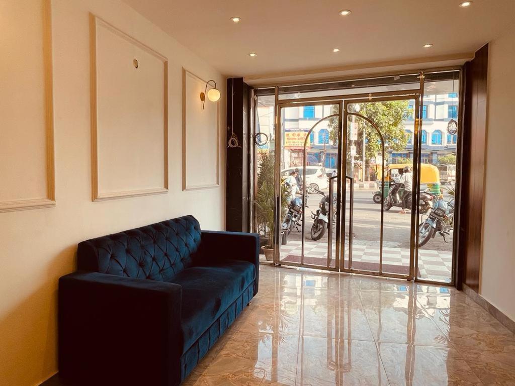 Hotel Dileep42 Lucknow Zewnętrze zdjęcie