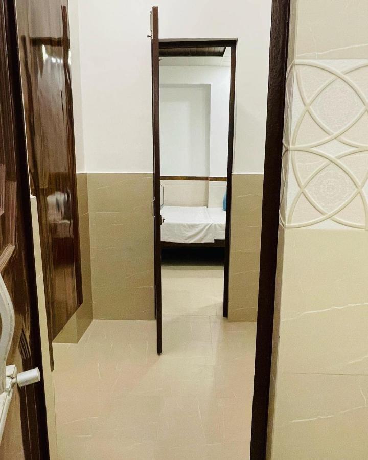 Hotel Dileep42 Lucknow Zewnętrze zdjęcie