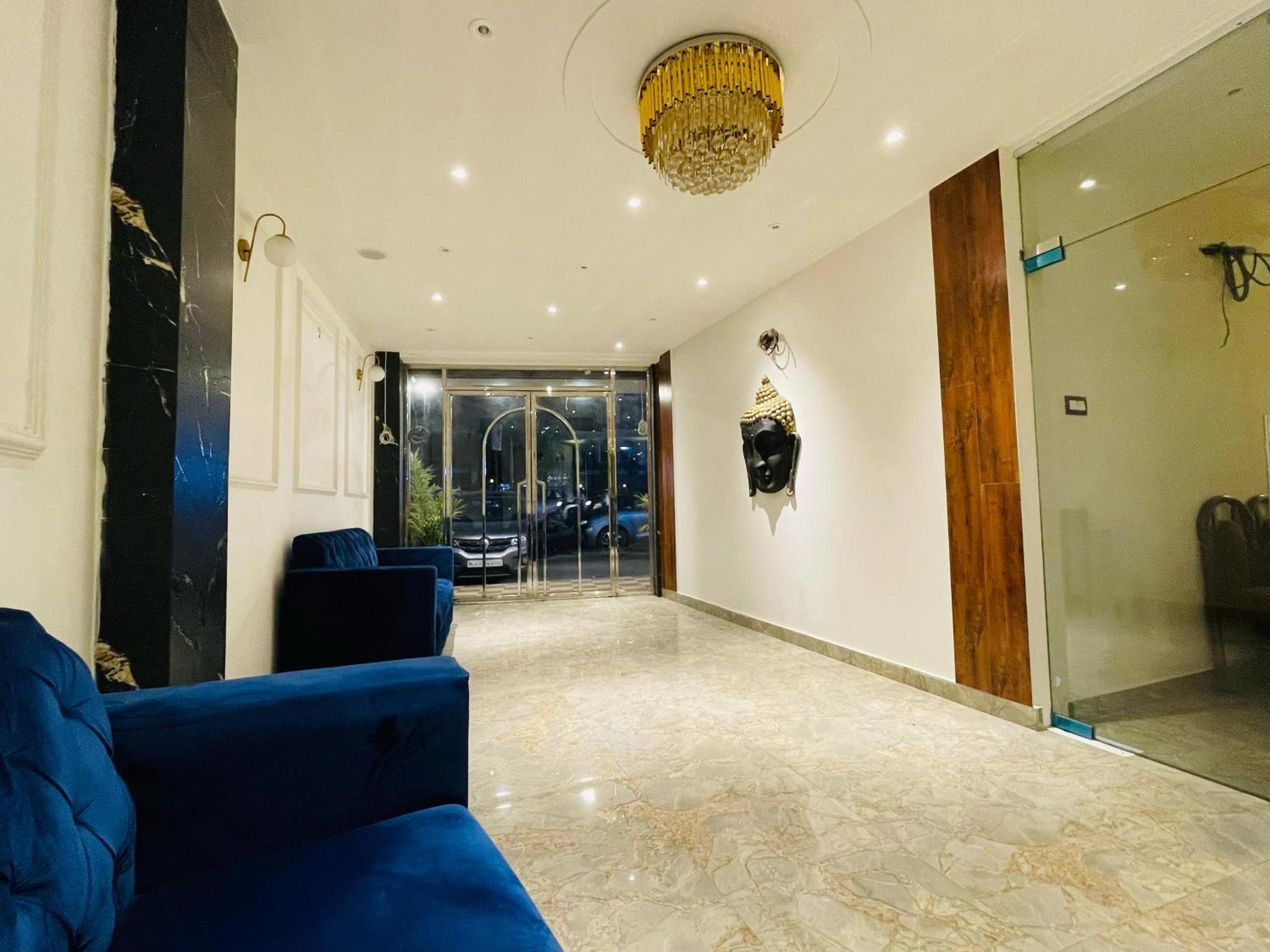Hotel Dileep42 Lucknow Zewnętrze zdjęcie